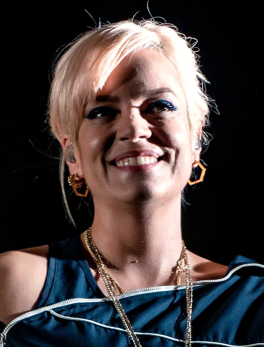 Lily Allen at Paramount Theatre - Oakland