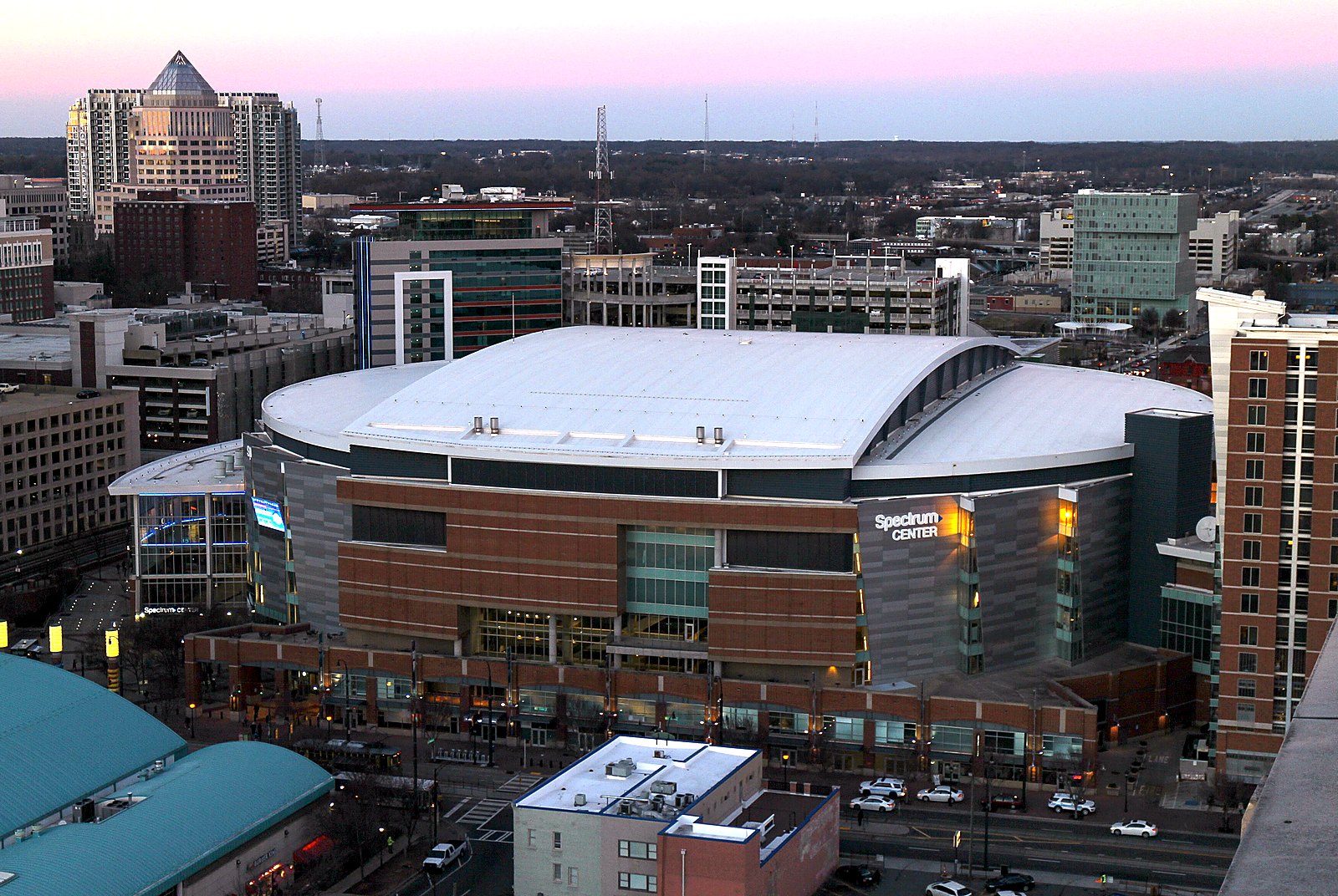 Barry Manilow at Spectrum Center