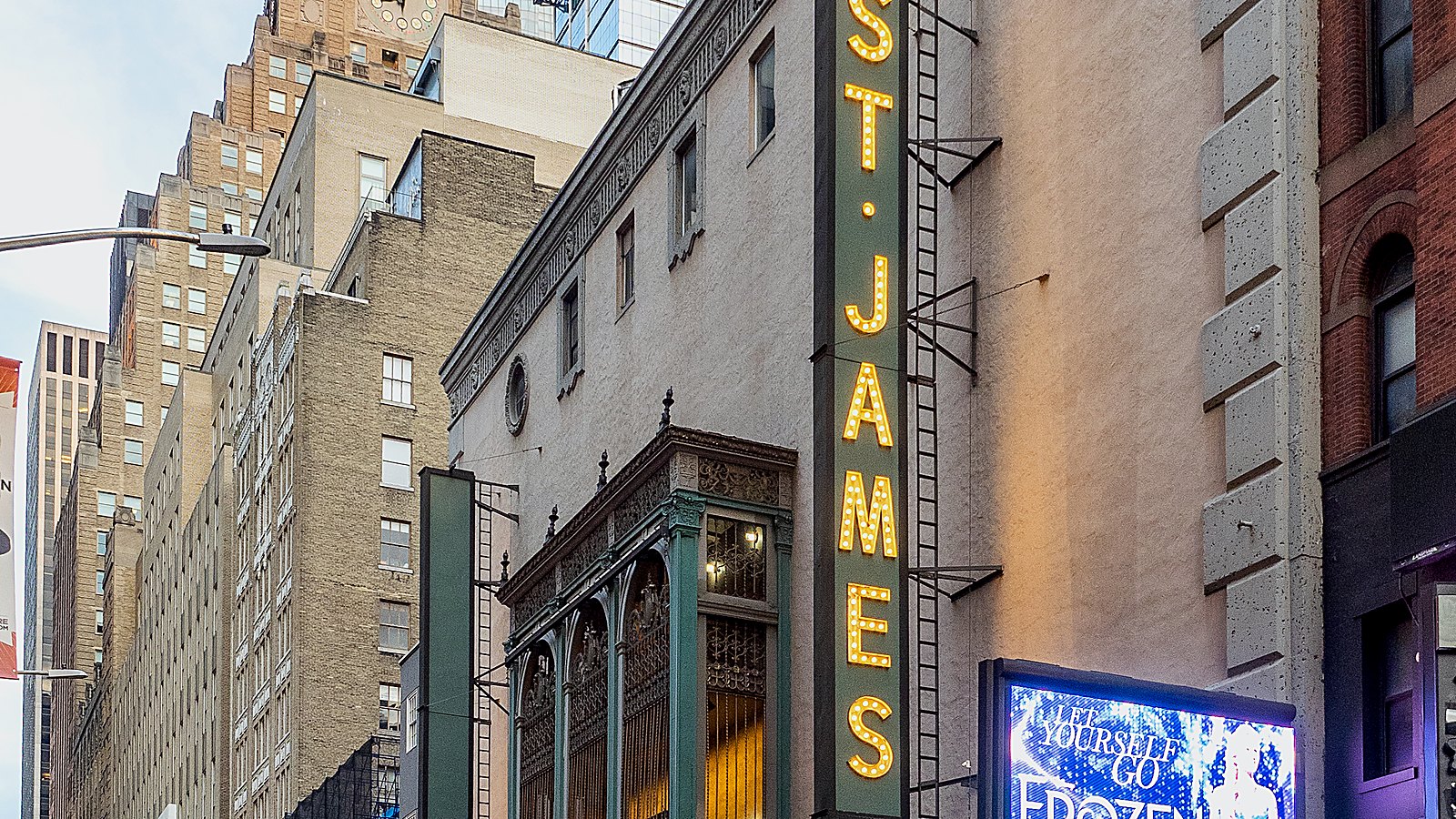 Dolly A True Original Musical at St. James Theatre